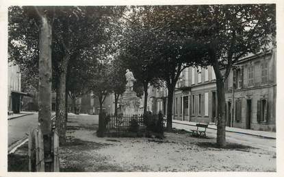 / CPSM FRANCE 83 "Saint Zacharie" / MONUMENT AUX MORTS