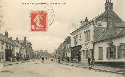 CPA FRANCE 80 "Villers Bretonneux, rue de la gare"