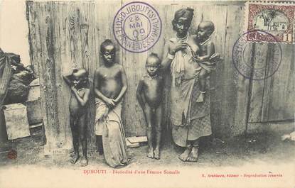 CPA DJIBOUTI "Femme de Somalie et ses enfants" / NU