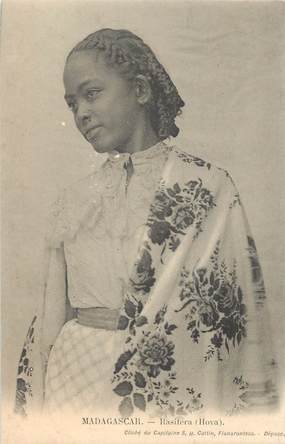 CPA MADAGASCAR "Femme Rasitera"