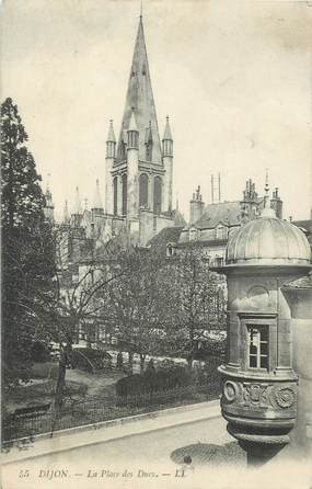 CPA FRANCE 21 "Dijon, la Place des Ducs"