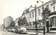 94 Val De Marne / CPSM FRANCE 94 "ivry sur Seine, l'école Jean Jacques Rousseau"