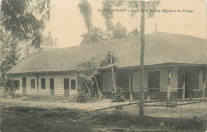 CPA GUYANE "Saint Laurent, angle de la rue de l'Eglise et du village"