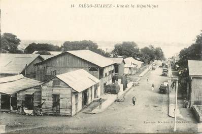 CPA MADAGASCAR "Diégo Suarez, la rue de la République"