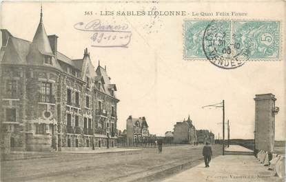 CPA FRANCE 85 "Sables d'Olonne, le quai Félix Faure"