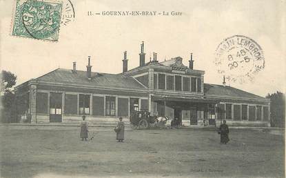 / CPA FRANCE 76 "Gournay en Bray, la gare"