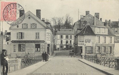 CPA FRANCE 95 "Beaumont sur Oise, entrée de la rue Nationale"