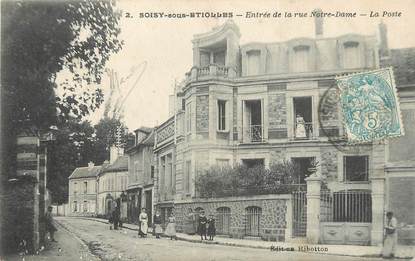 / CPA FRANCE 91 "Soisy sous étiolles, entrée de la rue Notre Dame, la poste"