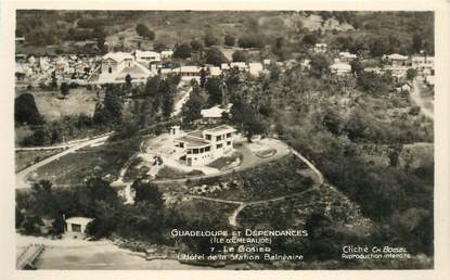 CPA GUADELOUPE "Vue aérienne du Gosier, Hotel de la station balnéaire"