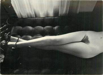 CPSM NU HELMUT NEWTON 1975