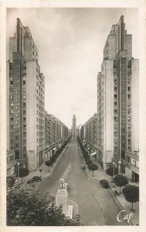 CPSM FRANCE 69 "Villeurbanne, avenue H. Barbusse"