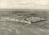 30 Gard CPA / CARTE PHOTO FRANCE 30 "Aigues Mortes"