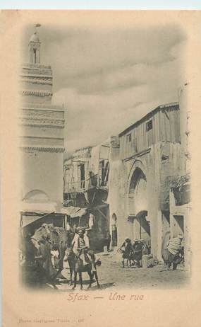 CPA TUNISIE "Sfax, une rue"