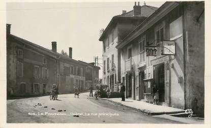 / CPSM FRANCE 38 "Le Fontanil, la rue principale"