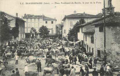 / CPA FRANCE 38 "Beaurepaire, place Ferdinand de Barrin"