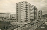 33 Gironde / CPSM FRANCE 33 "Bordeaux, la cité pinçon vue des grands blocs"