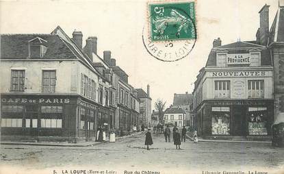 / CPA FRANCE 28 "La Loupe, rue du château"