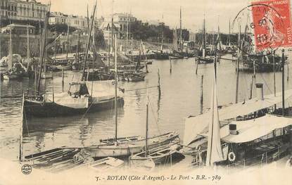 / CPA FRANCE 17 "Royan, le port"