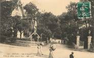 17 Charente Maritime / CPA FRANCE 17 "Royan, villas et allées dans le parc"