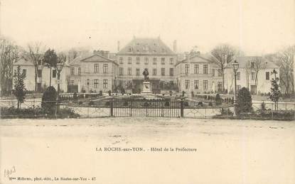 / CPA FRANCE 85 "La Roche sur Yon, hôtel de la préfecture"