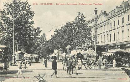 / CPA FRANCE 31 "Toulouse, l'avenue Lafayette" / Ed. LABOUCHE 