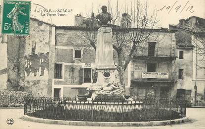 / CPA FRANCE 84 "L'isle sur Sorgue, la statue Benoit'