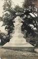 84 Vaucluse / CPA FRANCE 84 "Menerbes" / MONUMENT CLOVIS HUGUES