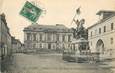 / CPA FRANCE 14 "Falaise, l'hôtel de ville et la statue de Guillaume le Conquérant"