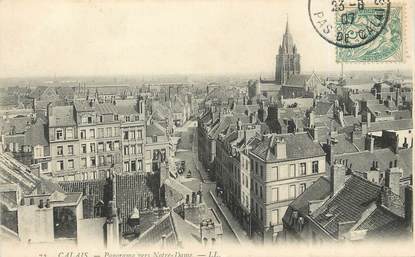 / CPA FRANCE 62 "Calais, panorama vers Notre Dame"