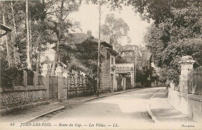 / CPA FRANCE 06 "Juan Les Pins, route du Cap, les villas"