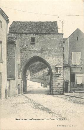 / CPA FRANCE 89 "Noyers sur Serein, une porte de la ville"