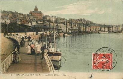 / CPA FRANCE 62 "Boulogne Sur Mer, l'avant port"