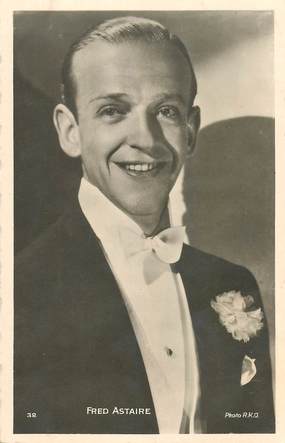 CPA ARTISTE " Fred ASTAIRE"