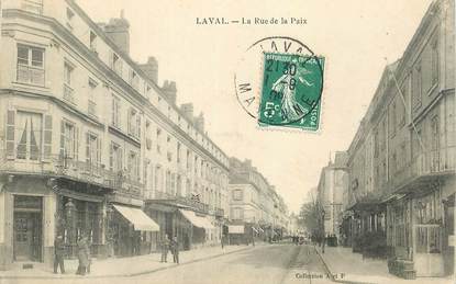 CPA FRANCE 53 "Laval, la rue de la Paix"