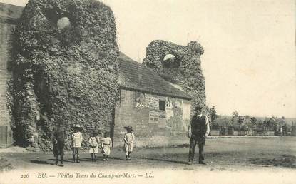 CPA FRANCE 76 "Eu, vieilles tours du champ de Mars"