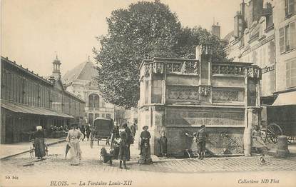 / CPA FRANCE 41 "Blois, la fontaine Louis XII"