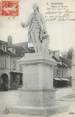 77 Seine Et Marne / CPA FRANCE 77 "Nemours, statue de Bezout"