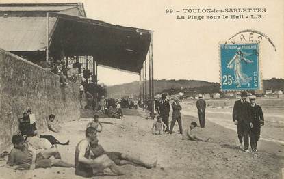 / CPA FRANCE 83 "Toulon Les Sablettes, la plage sous le hall"