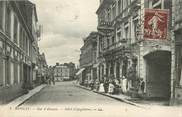 27 Eure / CPA FRANCE 27 "Bernay, rue d'Alençon, hôtel d'Angleterre"