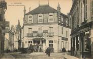 18 Cher CPA FRANCE 18 "Bourges, Place des Quatre Piliers"