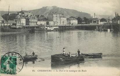 / CPA FRANCE 50 "Cherbourg, le port et la montagne du Roule" / BATEAU