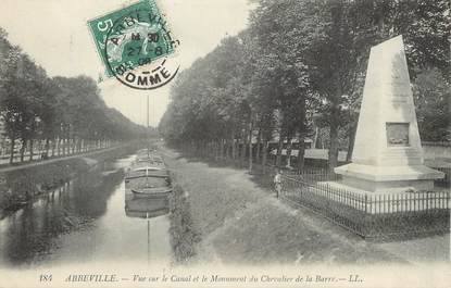 / CPA FRANCE 80 "Abbeville, vue sur le canal et le monument" / PENICHE