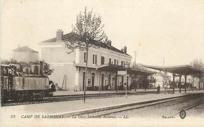 CPA FRANCE 01 "Camp de Sathonay, la Gare Sathonay Rillieux" / TRAIN