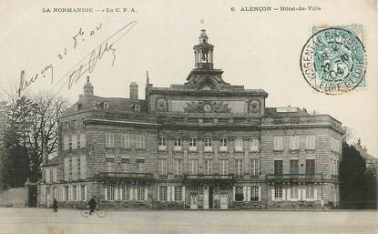 / CPA FRANCE 61 "Alençon, hôtel de ville"