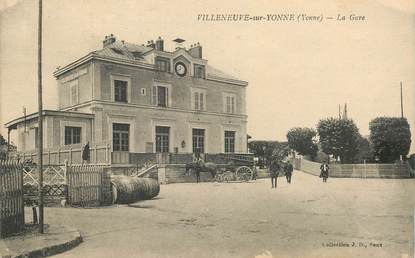 CPA FRANCE 89  "Villeneuve sur Yonne, la gare"