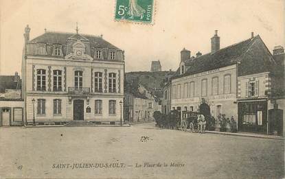 CPA FRANCE 89  "Saint Julien du Sault, la Place de la Mairie"
