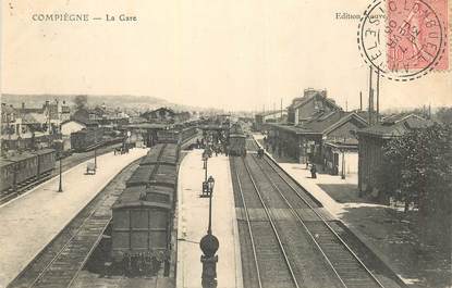 CPA FRANCE 60 "Compiègne, la gare" / TRAIN