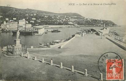 / CPA FRANCE 06 "Nice, le port et la statue de Charles Félix"