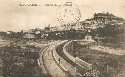 CPA FRANCE 04 "Forcalquier, vue générale, le viaduc"