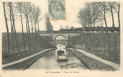 CPA FRANCE 18 "La Guerche, pont du Canal" / PÉNICHE / BATELLERIE